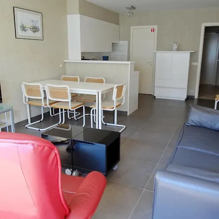 In Near The Beach, Cleaning Included Nieuwpoort